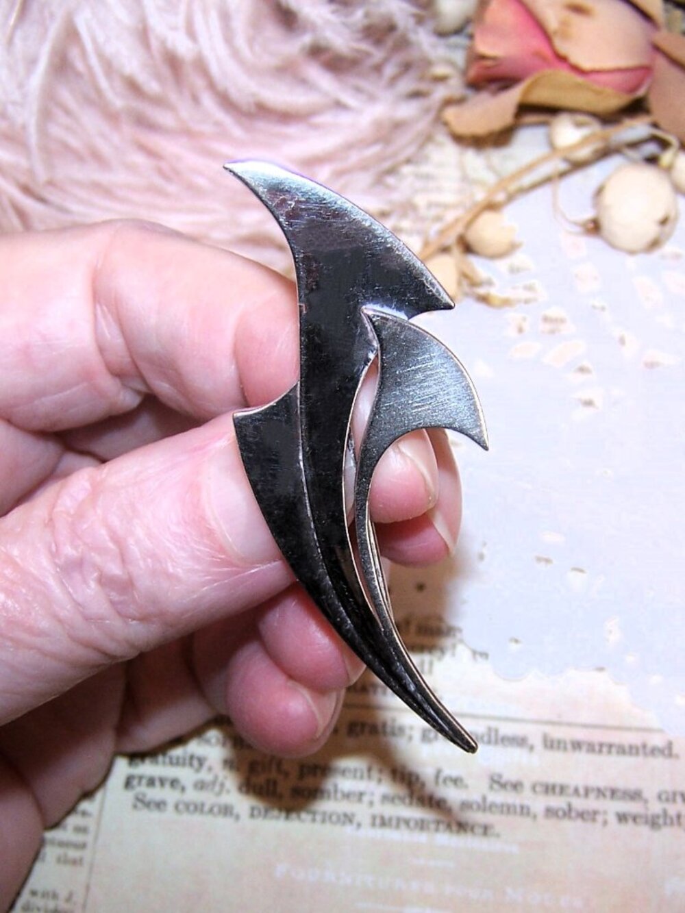 Vintage Sterling Silver Pin Brooch - Stylized Calla Lilies